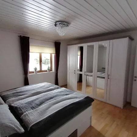Klausner Apartment *